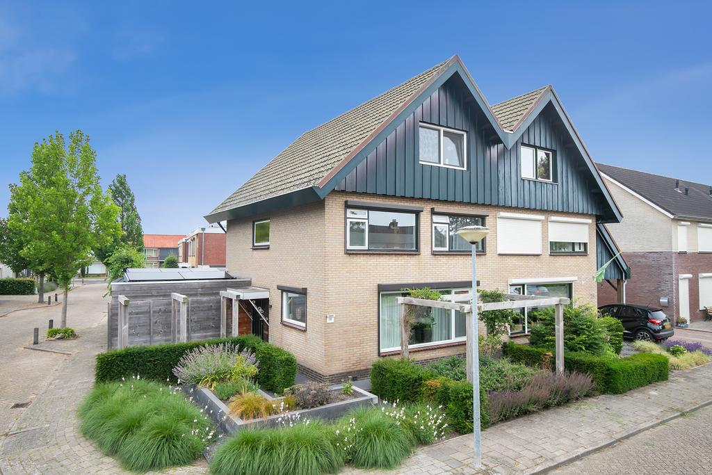 Kardinaal De Jongstraat 28