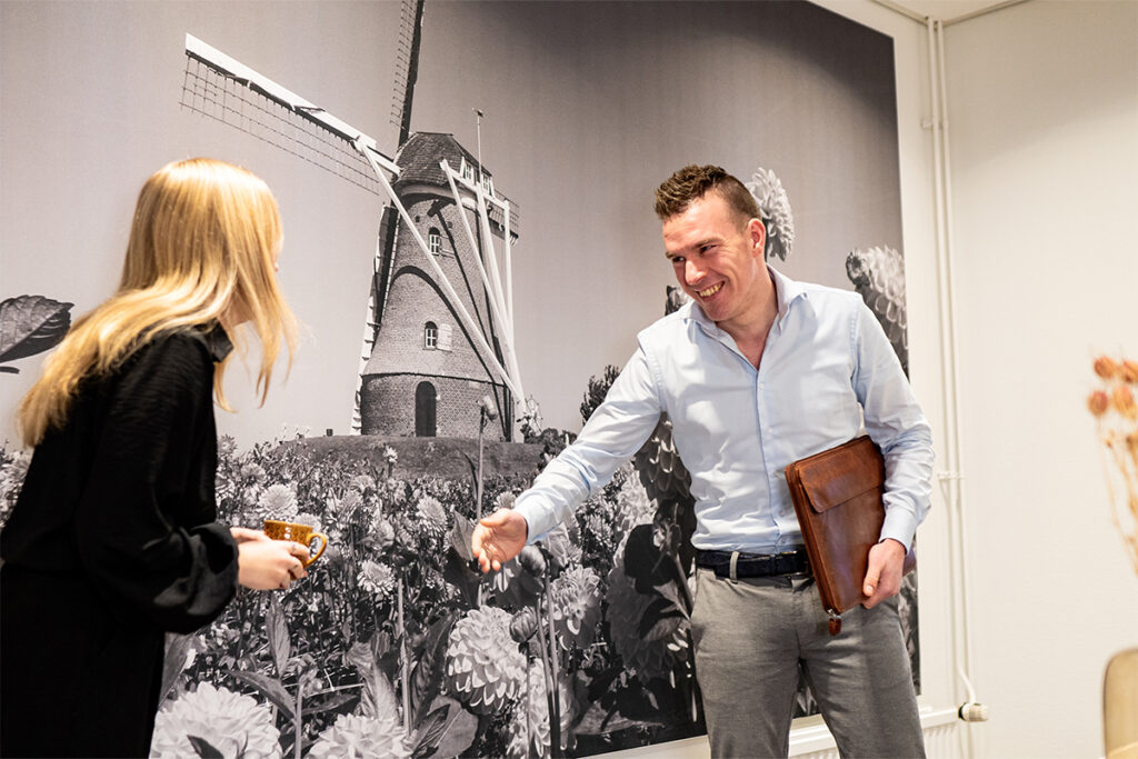 Eerste gesprek op kantoor van Wormgoor Makelaars