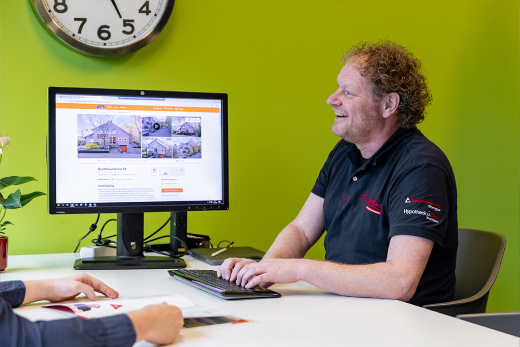 Toelichting op woningpresentatie tijdens adviesgesprek bij Wormgoor Makelaars